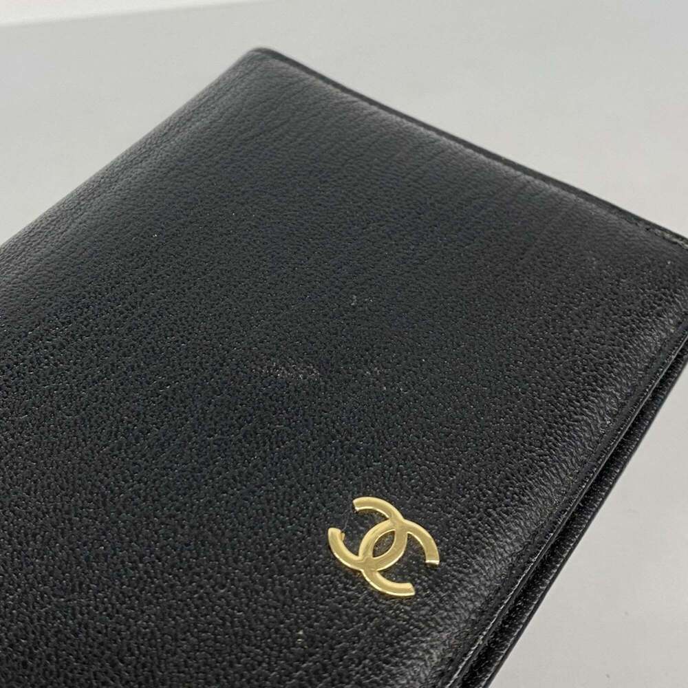 CHANEL Black Leather Wallet - Picture 6 of 13